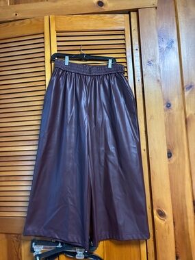 Wide-Leg Faux Leather Culottes in Deep Burgundy